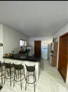 Η κουζίνα ή μικρή κουζίνα στο Dila Beach House - Praia dos Algodões - Maraú