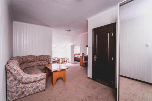Posezení v ubytování Hotel Twins