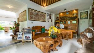 Svetainės erdvė apgyvendinimo įstaigoje Gita Maha Ubud Hotel by Mahaputra-CHSE Certified
