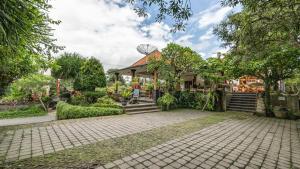 Un jardín fuera de Gita Maha Ubud Hotel by Mahaputra-CHSE Certified