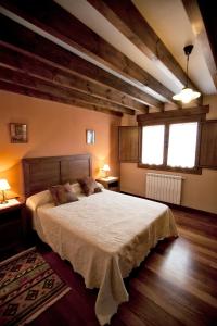 Ένα ή περισσότερα κρεβάτια σε δωμάτιο στο Casas los Cantores