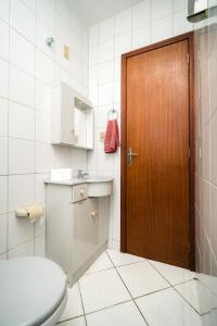 Salle de bains dans l'établissement Casa Espaçosa próxima praia do Itapiruba