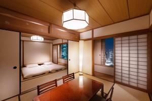Кровать или кровати в номере Hilton Osaka Hotel