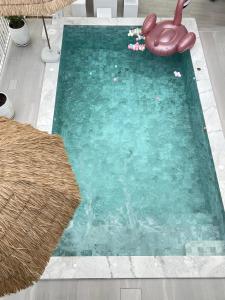 Bazén v ubytování อุ่นไอเล Pool Villa Trat nebo v jeho okolí