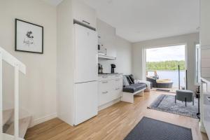 Nhà bếp/bếp nhỏ tại Comfortable Apartment with private dock