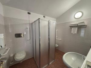 Koupelna v ubytování Villa Nasti Hotel Ristorante