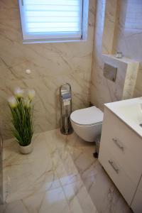 Ένα μπάνιο στο Stymbroch +44 φωτογραφίες