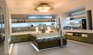 Fotografie z fotogalerie ubytování Santo Miramare Beach Resort v destinaci Perivolos
