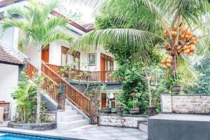 Bazén v ubytování Balimas Guest House nebo v jeho okolí