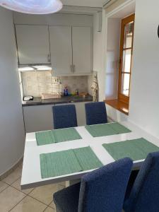 Nhà bếp/bếp nhỏ tại Marjetjca 40