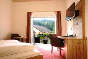 Postel nebo postele na pokoji v ubytování Hotel Waldblick
