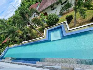 Bazén v ubytování Tablas Seaview Homestay nebo v jeho okolí