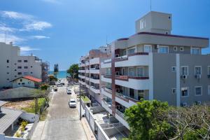 Το κτήριο όπου στεγάζεται  το διαμέρισμα