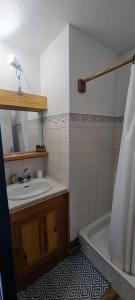 Kúpeľňa v ubytovaní Duplex 2 Chambres & Parking Privé - Splendide vue montagne + 34 fotografií