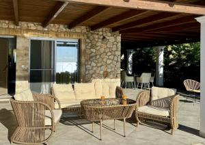 Posezení v ubytování Villa Kalypso Infinity Pool Villa