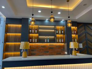 Setustofa eða bar á Hotel Zoon Dabb Srinagar airport kashmir