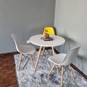 Et opholdsområde på Colchester flat + 5 billeder