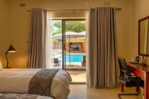 Gallery image of The Shrub Lodge in Victoria Falls