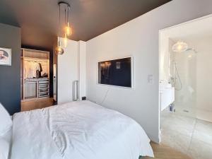 Ένα ή περισσότερα κρεβάτια σε δωμάτιο στο Luxurious rooftop - 10mins from Rennes