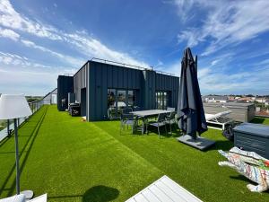 Το κτήριο όπου στεγάζεται  το διαμέρισμα