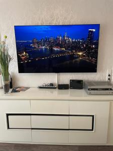 TV a/nebo společenská místnost v ubytování Ferienwohnung