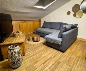 Posezení v ubytování Appartement cosy proche Châtel Portes du soleil - linge inclus