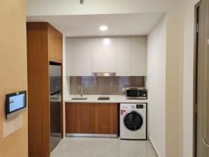 O bucătărie sau chicinetă la Agile SkyView Suites KL