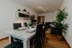 Televízia a/alebo spoločenská miestnosť v ubytovaní Apartamento San Vicente de la Sonsierra Confort