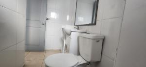 Phòng tắm tại Apart Hotel Azimut Iquique +12 ảnh