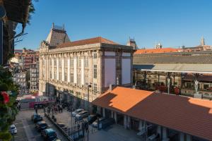 an overhead view of a city street with buildings at Carpe Diem Porto By Dualhotels in Porto