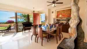 Χώρος καθιστικού στο Villa Durazno Exclusive Refuge in Punta Esmeralda by Kivoya