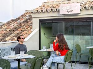 Tetamu yang menginap di Coeo Hernan Ruiz Rooftop Pool Hostel