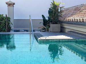 Kolam renang di atau dekat dengan Coeo Hernan Ruiz Rooftop Pool Hostel