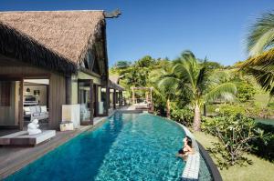 Бассейн в Six Senses Fiji или поблизости