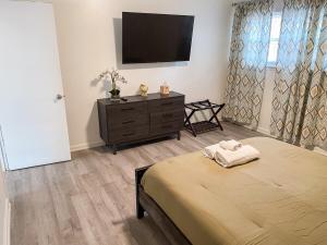 Katil atau katil-katil dalam bilik di Studio A- Travel, work and play only minutes away