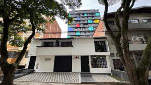 Το κτήριο όπου στεγάζεται  το hostel