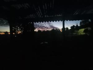 a view of the night sky from a house at cabañita Campestre, independiente in Castro