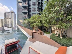 Το κτήριο όπου στεγάζεται  το διαμέρισμα