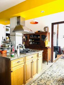 Kuchyň nebo kuchyňský kout v ubytování en el corazón del Barrio Sur