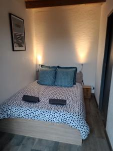 Postel nebo postele na pokoji v ubytování Aux portes de Bordeaux, chambre indépendante
