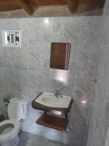 Koupelna v ubytování Cabaña las chinitas