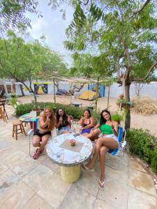 Ospiti di Canoa Roots Hostel & Camping