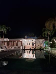 Grand Daghan Cottage 내부 또는 인근 수영장