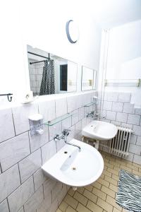 Koupelna v ubytování Ubytovanie AJKA + 37 fotografií