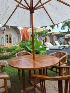 Grand Daghan Cottage 야외 정원