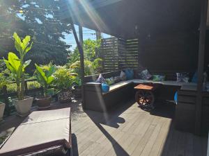 Ein Garten an der Unterkunft DB Studios Samui - Adults Only