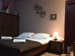Voodi või voodid majutusasutuse The Sindh Hostel Tbilisi toas
