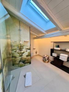 Ένα μπάνιο στο Haus DreiSeenBlick - adults only