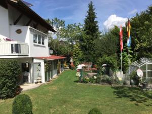 Zahrada ubytování Ferienwohnung-Holzer-Feng-Shui