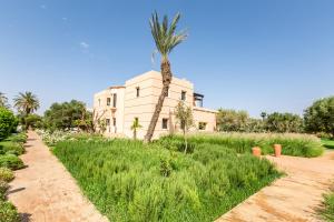 Zahrada ubytování Luxury Getaway in Marrakech , Villa Zaria with Pool